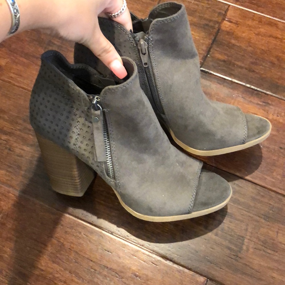 Grey heeled open toe bootie